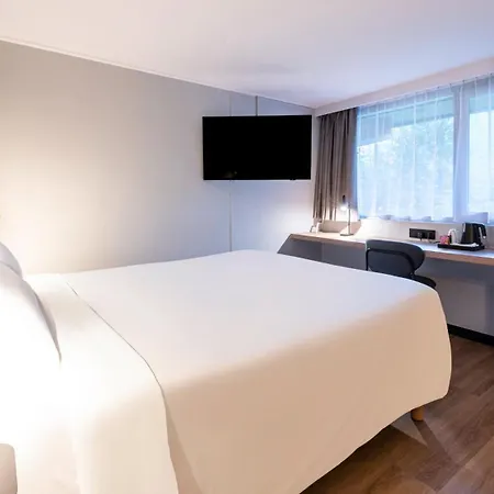 מלון Campanile Nature - Aix Les Bains