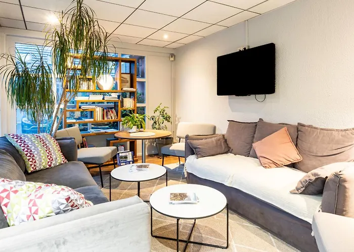 Hotell Campanile Nature - Aix Les Bains